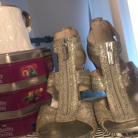 💖💖Silver 👠 Michael Kors 👠 high heels for every occasion 👆 - Picture 7 of 7